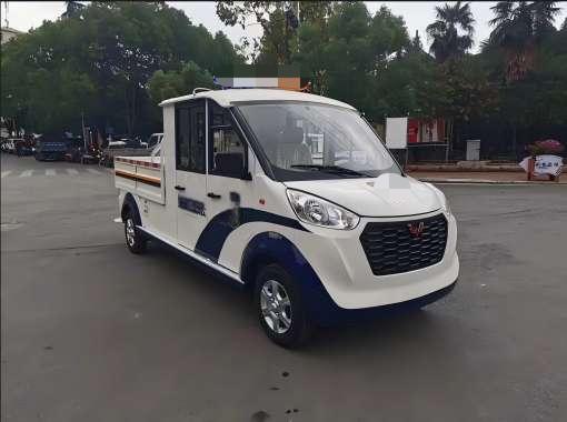 五菱执法巡逻车WLDM08皮卡车